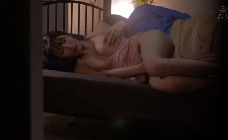 đưa cấp trên say xỉn về nhà, cậu nhân viên số hưởng húp được người vợ tiền bối xinh dâm