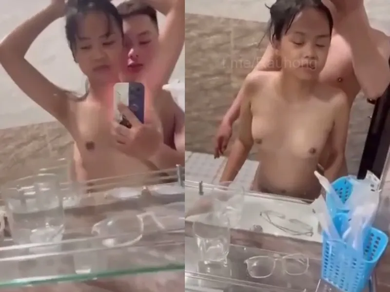Mảnh khảnh em cùng any phang trước gương quay kỉ niệm